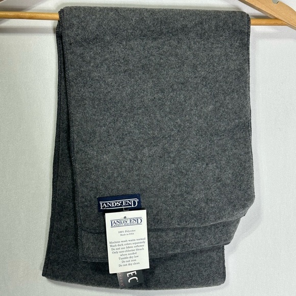 Lands' End Accessories - NWT -Vintage Lands' End Polartec fleece Gray Scarf